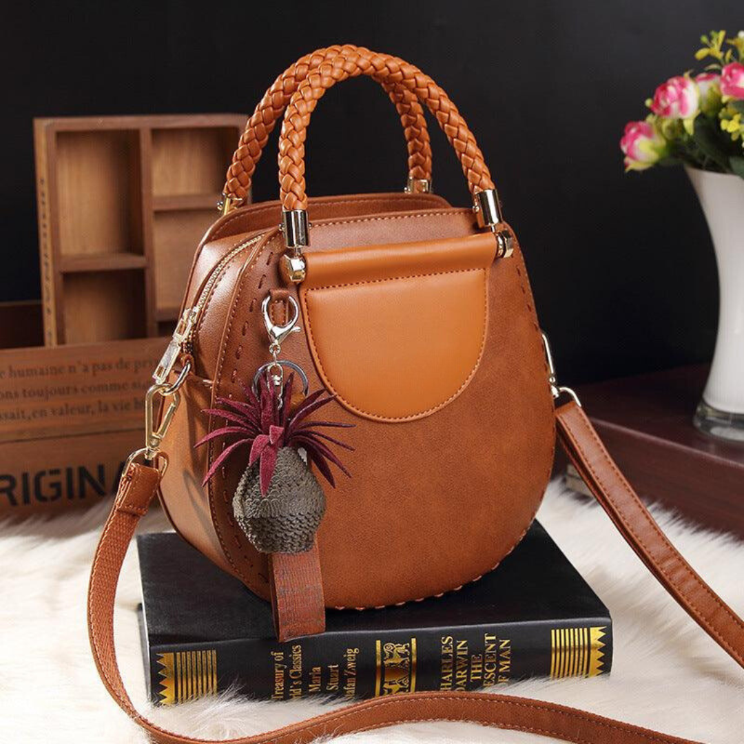 Amelia - Sleek Leather Shoulder Bag