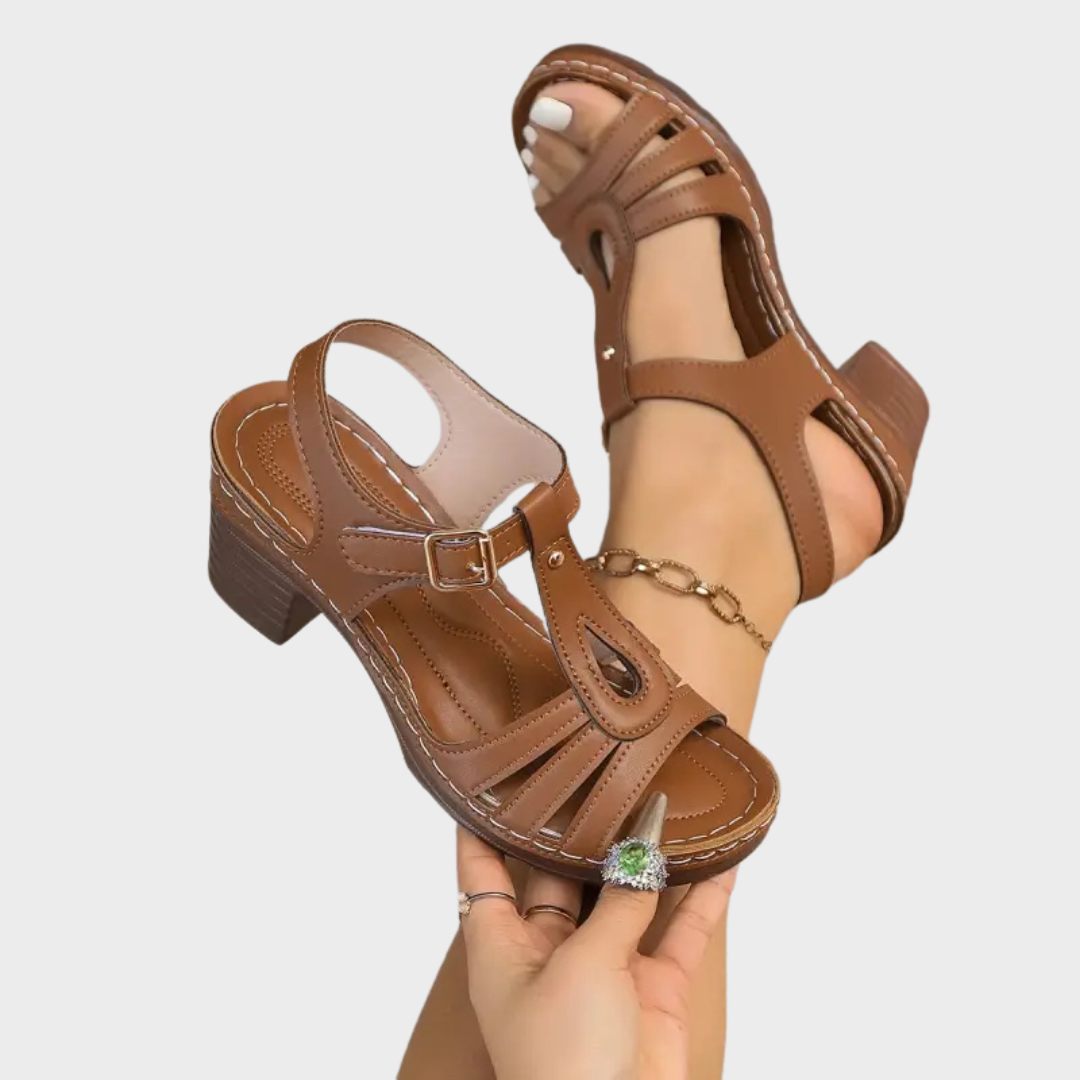 Helen - Orthopaedic sandals with heel