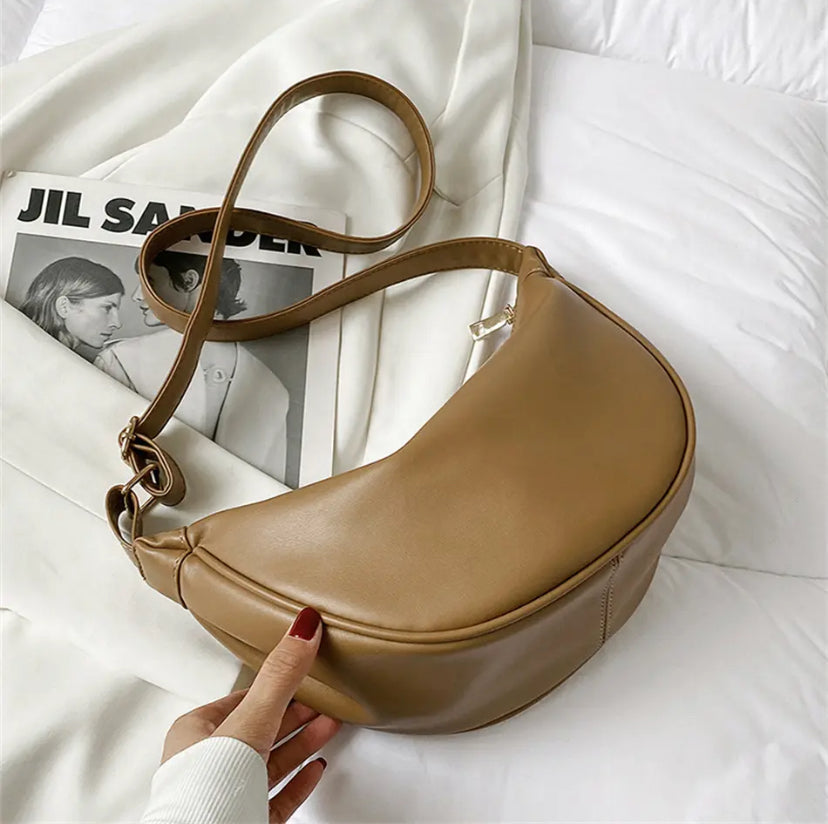 Amelia - Petite Leather Bag