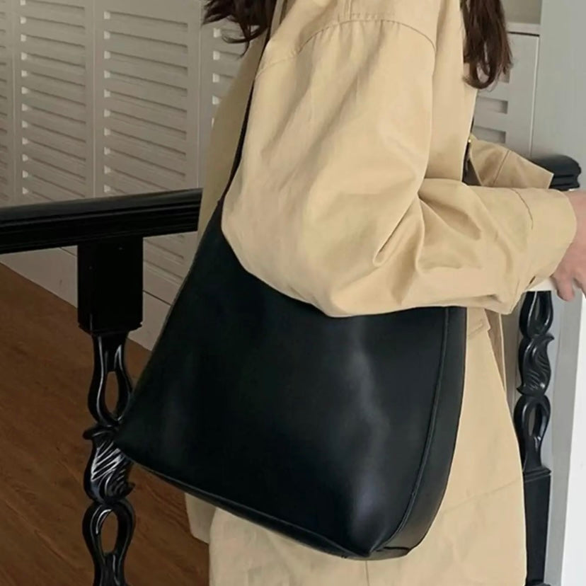 Amelia - Trendy Shoulder Bag