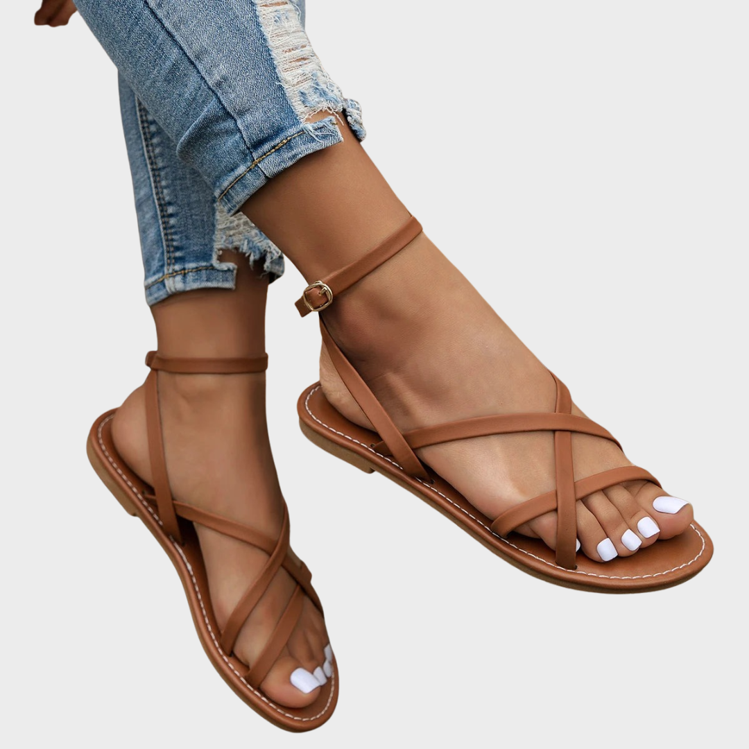 Sarah - Casual sandals with zip at the back
