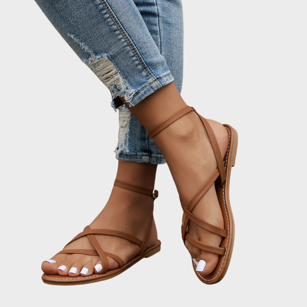 Sarah - Casual sandals with zip at the back