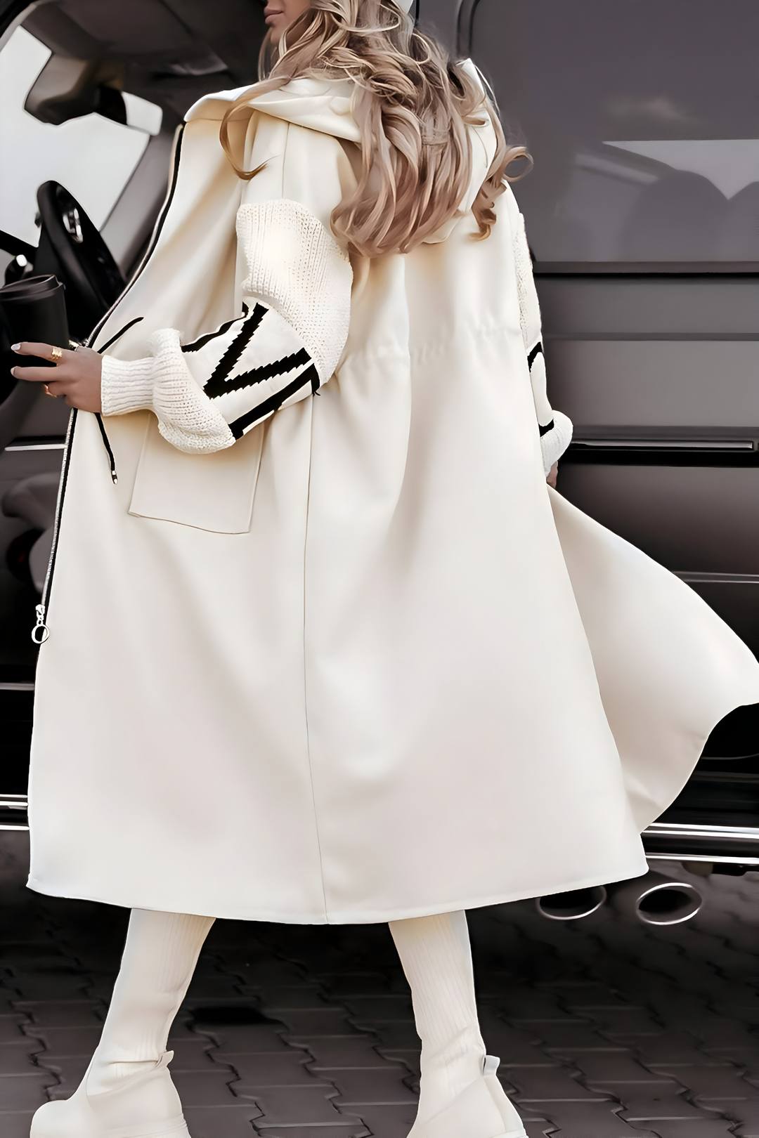 Elizabeth - Chic Hooded Layering
