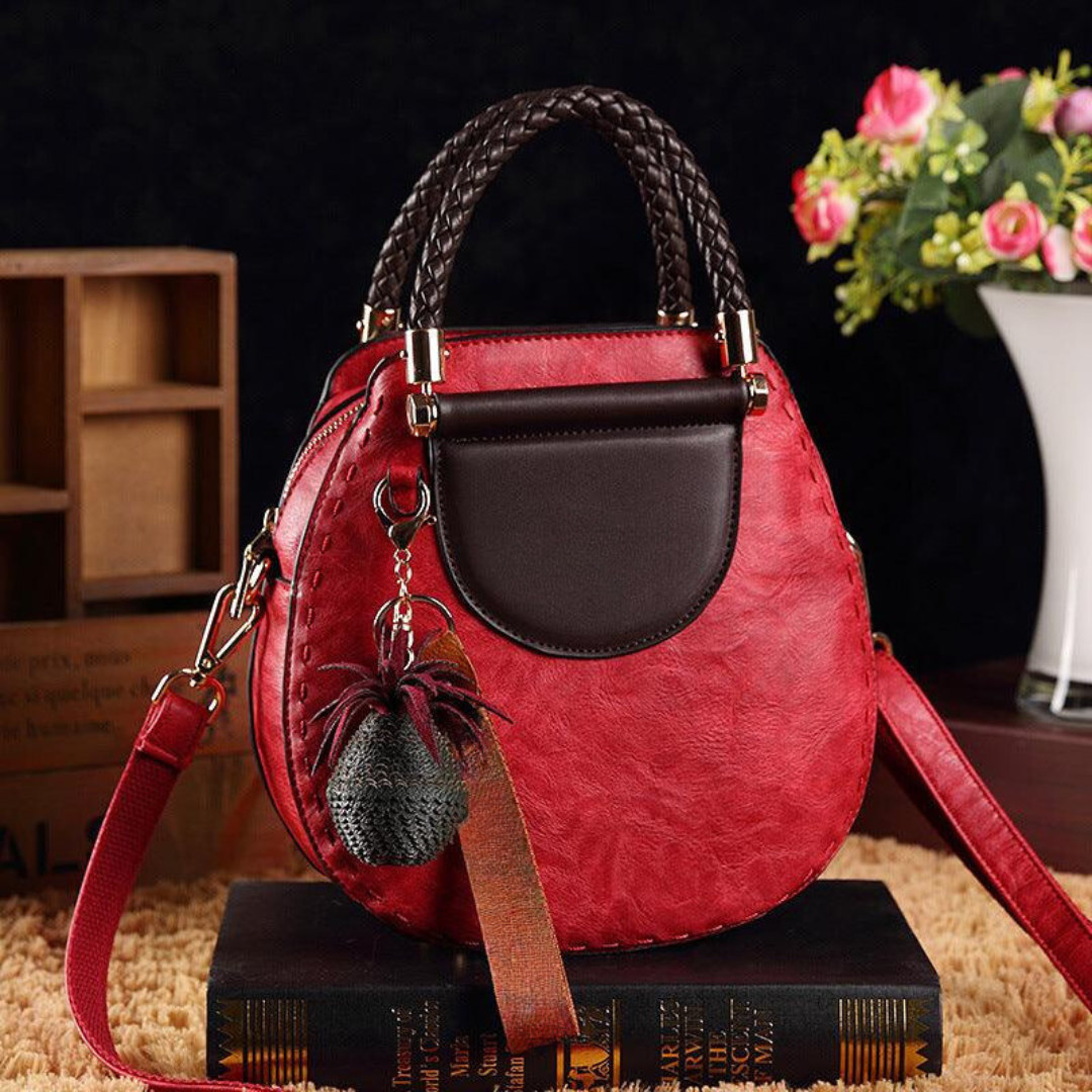 Amelia - Sleek Leather Shoulder Bag