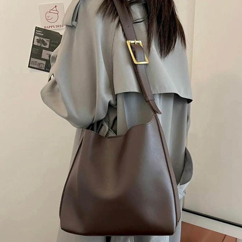 Amelia - Trendy Shoulder Bag