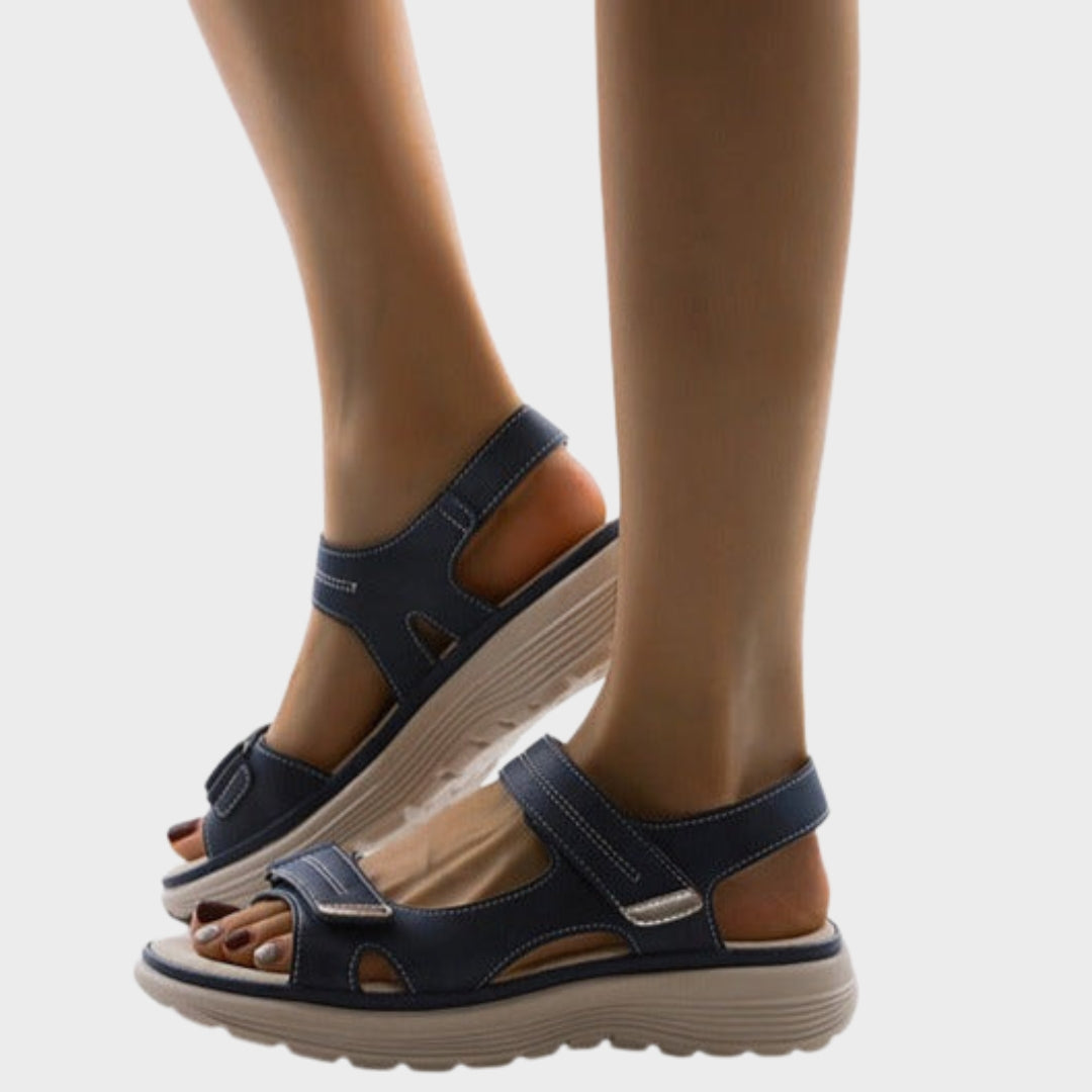 Marie - Orthopaedic sandals with adjustable straps