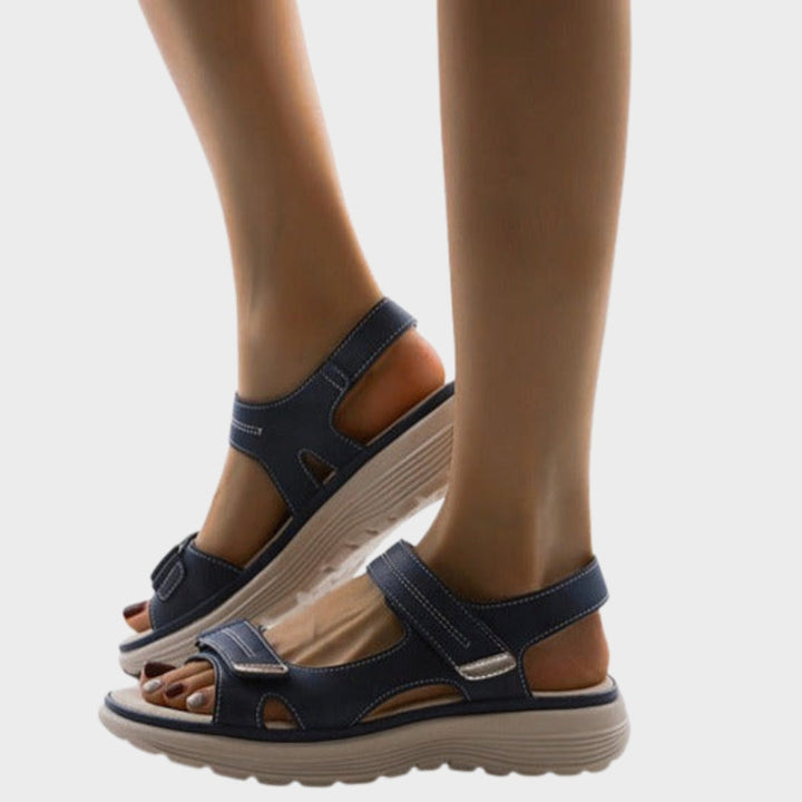 Marie - Orthopaedic sandals with adjustable straps
