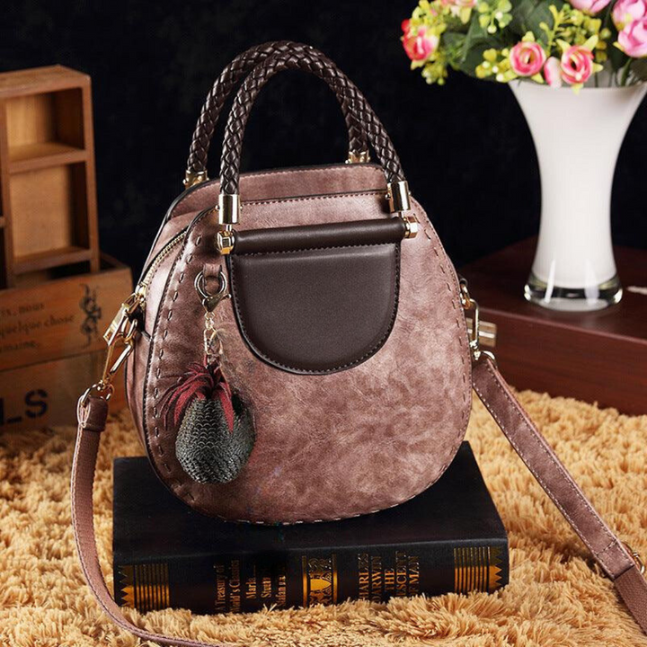 Amelia - Sleek Leather Shoulder Bag