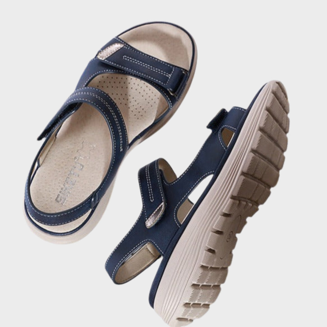 Marie - Orthopaedic sandals with adjustable straps