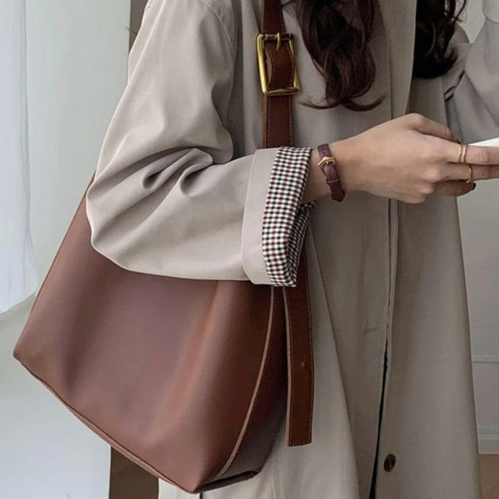 Amelia - Trendy Shoulder Bag