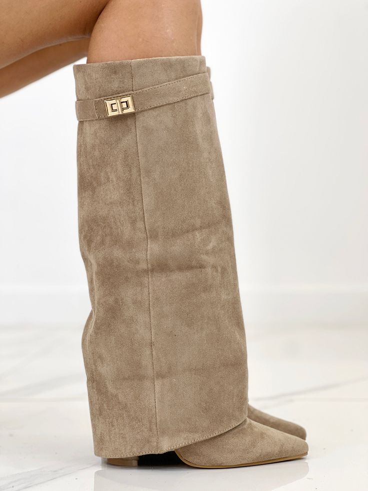 Emma - Khaki Boots