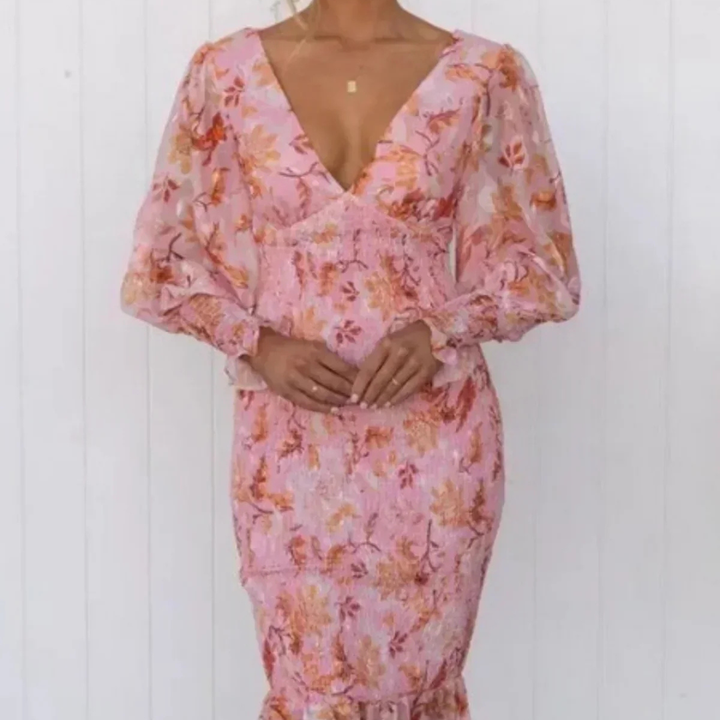 Elizabeth - Elegant Floral Midi