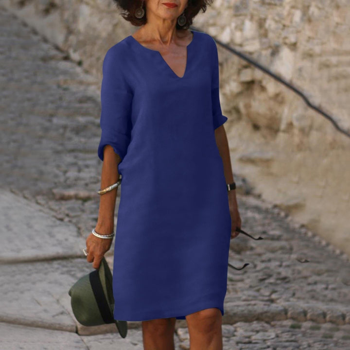 Amelia - Elegant V-Neck Dress