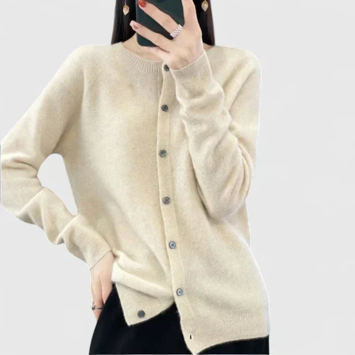 Carla - Stylish All-Season Cardigan