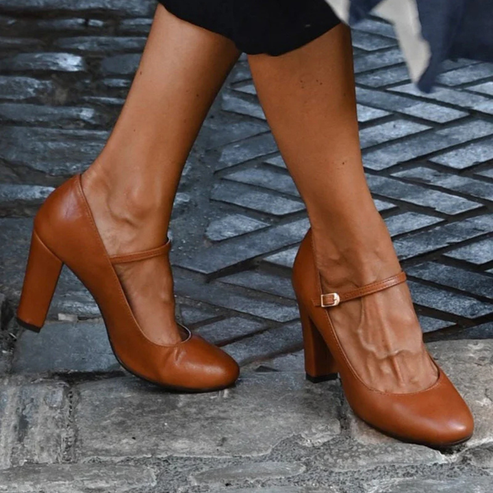 Elizabeth - Sandals with Small Heel