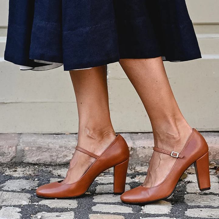Elizabeth - Sandals with Small Heel