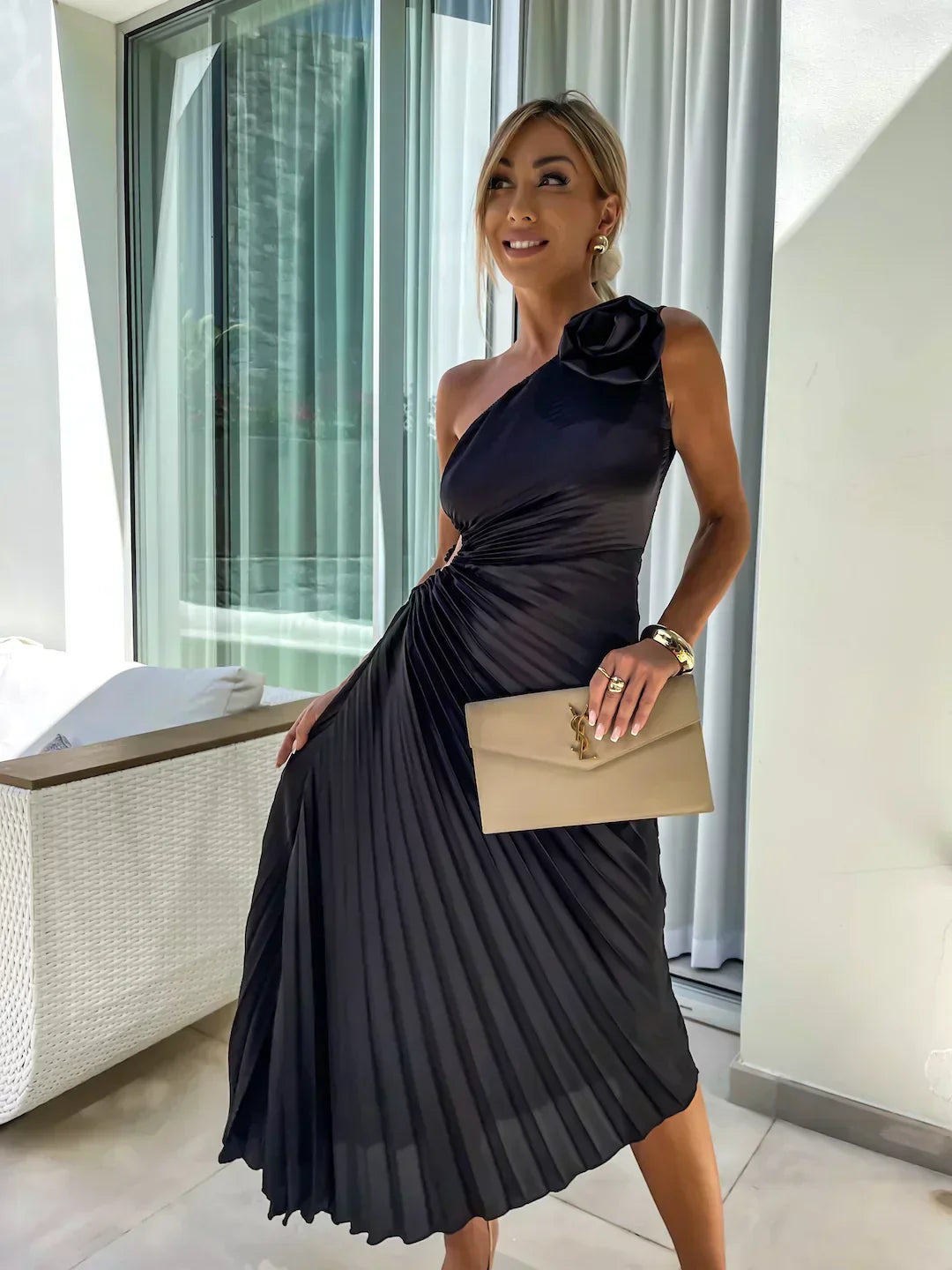 Sarah - Elegant Floral Dress